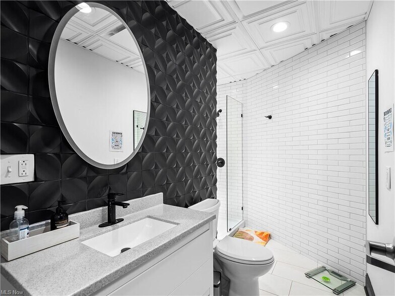 More Photos Of 408 W St Clair Ave, Cleveland Multifamily For Sale