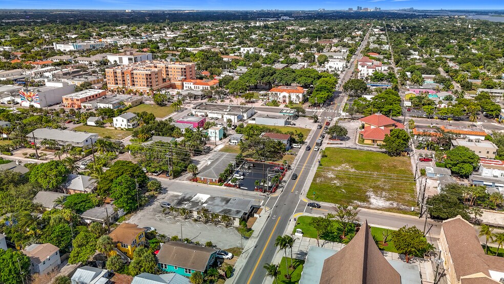 More Photos Of 101 S Federal Hwy, Lake Worth Medical For Sale