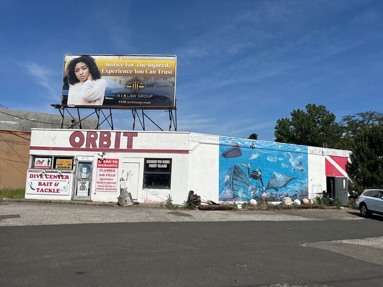 Primary Photo Of 3267 Fairfield Ave, Bridgeport Storefront For Sale