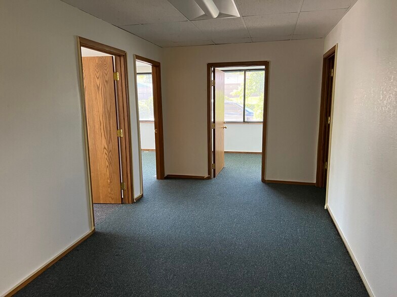 More Photos Of 8420 S Continental Divide Rd, Littleton Light Manufacturing For Lease
