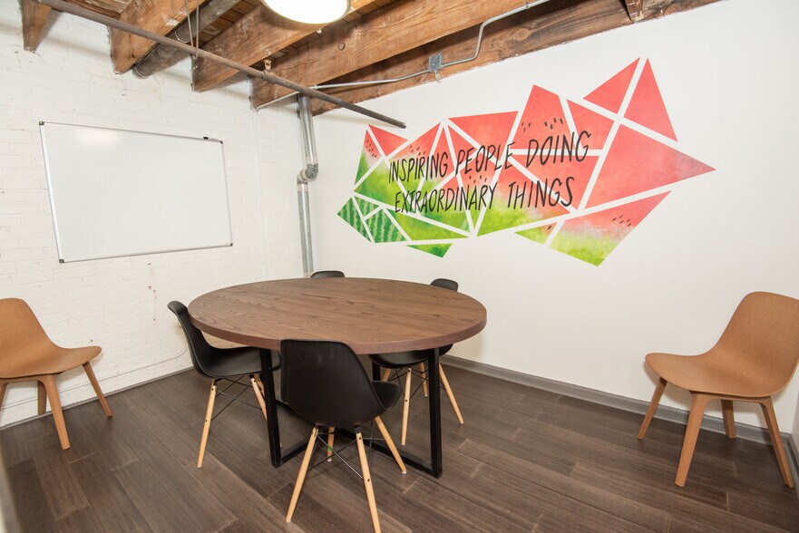 More Photos Of 887 W Marietta St NW, Atlanta Loft Creative Space For Lease