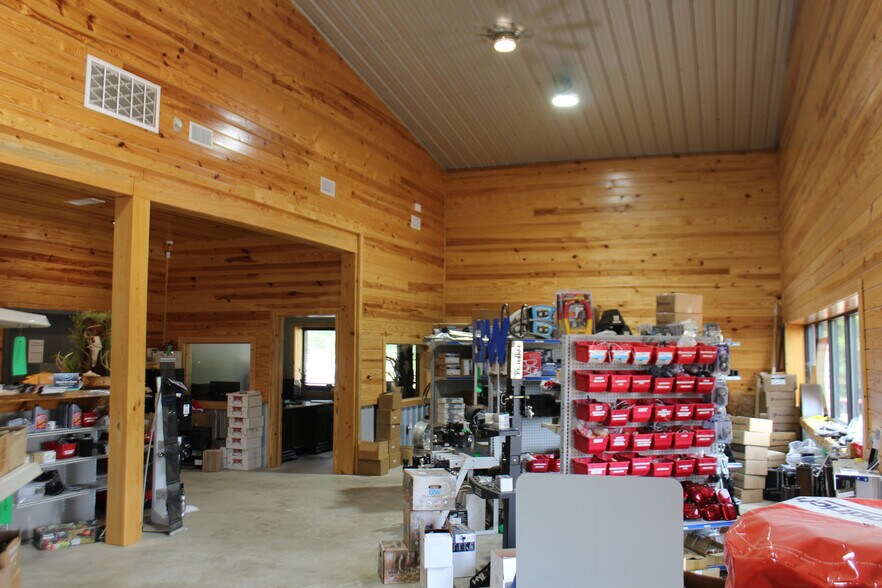 More Photos Of 7674 Hwy 25, Brandon Warehouse For Sale