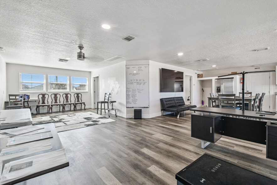 More Photos Of 6010 Wall St, Port Richey Warehouse For Sale