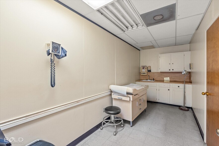 More Photos Of 4140 Hollywood Ave, Shreveport Healthcare For Sale