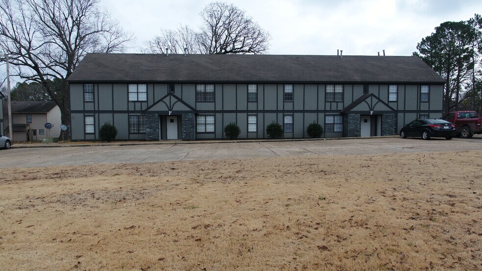 More Photos Of 1906 W Matthews Ave, Jonesboro Apartments For Sale