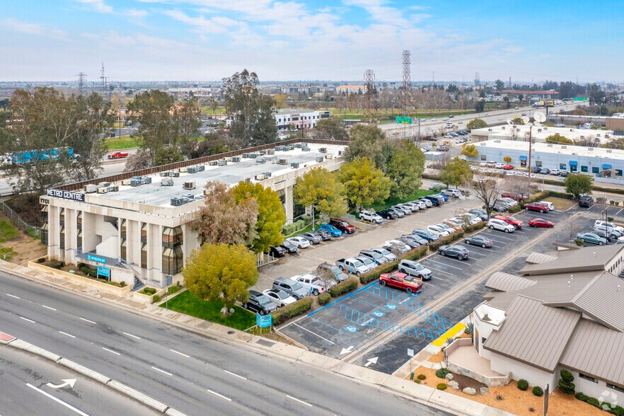 More Photos Of 1701 Westwind Dr, Bakersfield Office For Lease