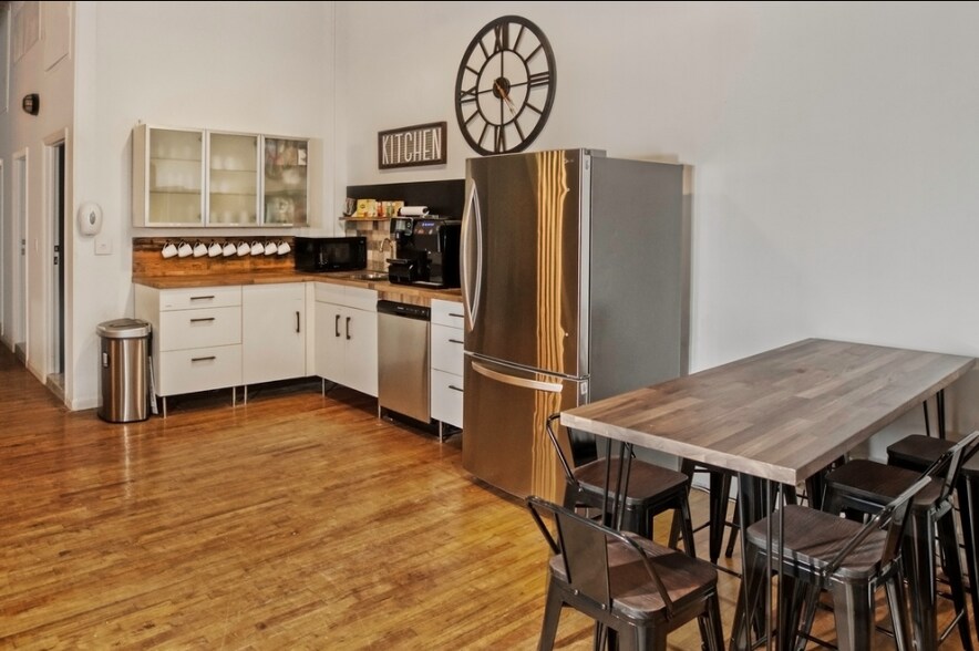 More Photos Of 447 Broadway, New York Loft Creative Space For Lease