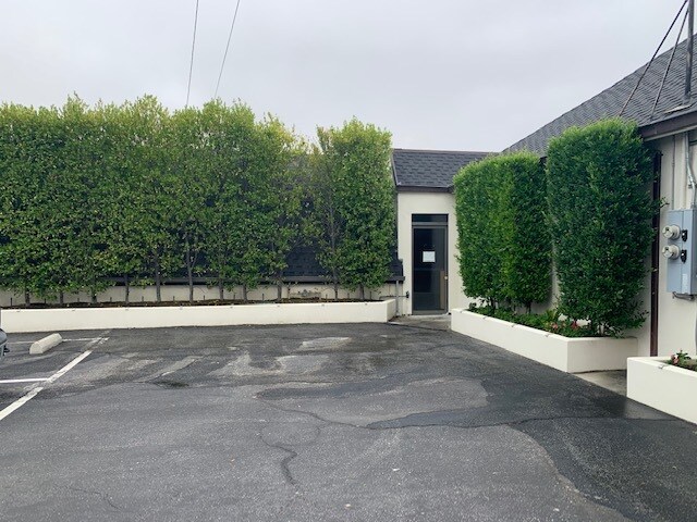 More Photos Of 16315 Monterey Hwy, Morgan Hill Freestanding For Lease