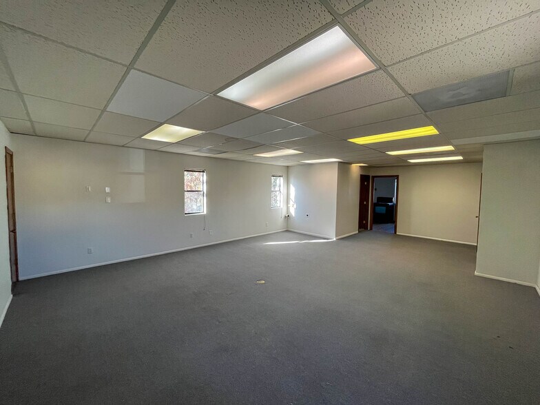More Photos Of 9609 Comanche Rd NE, Albuquerque Office For Sale