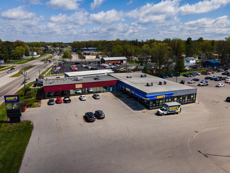 More Photos Of 1710 E 10th St, Jeffersonville Storefront For Sale