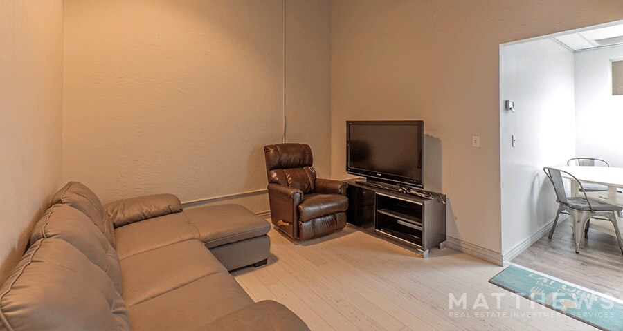 More Photos Of 2406 S 24th St, Phoenix Manufacturing For Sale