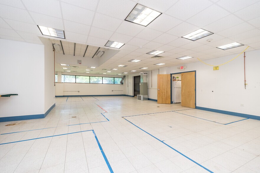 More Photos Of 1900 AM Dr, Quakertown Medical For Lease