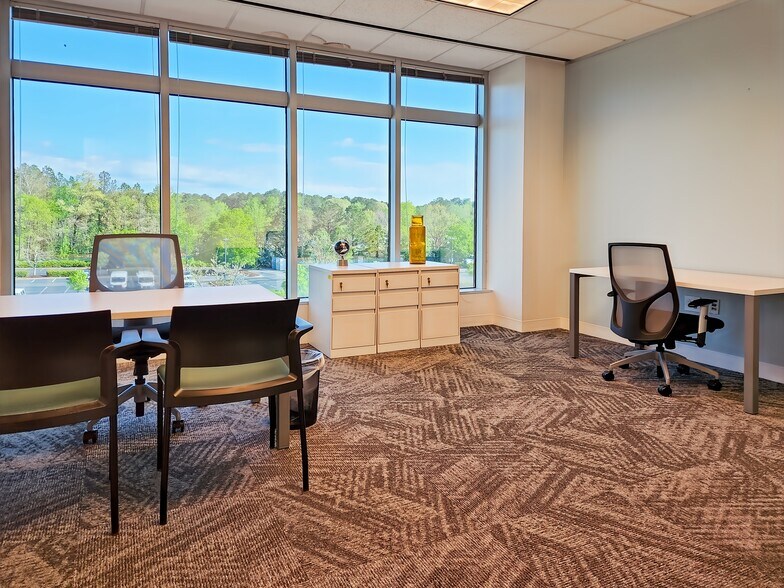 More Photos Of 2530 Meridian Pky, Durham Coworking Space