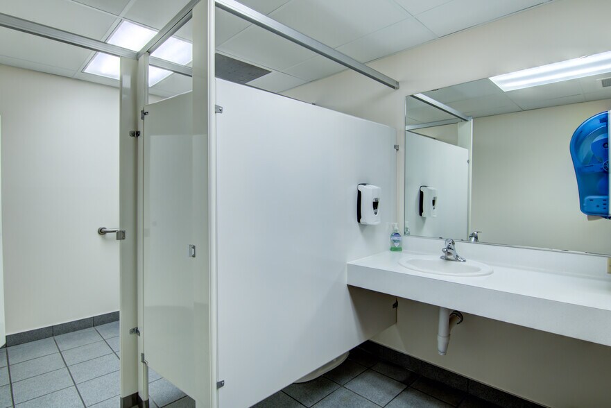 More Photos Of 3624 Oakwood Hills Pky, Eau Claire Office For Sale