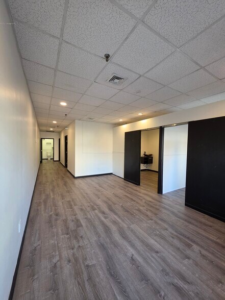More Photos Of 117 Main St, East Islip Freestanding For Lease