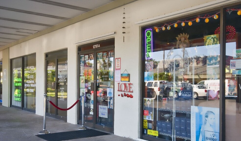 More Photos Of 12733-12795 W Forest Hill Blvd, Wellington Unknown For Lease