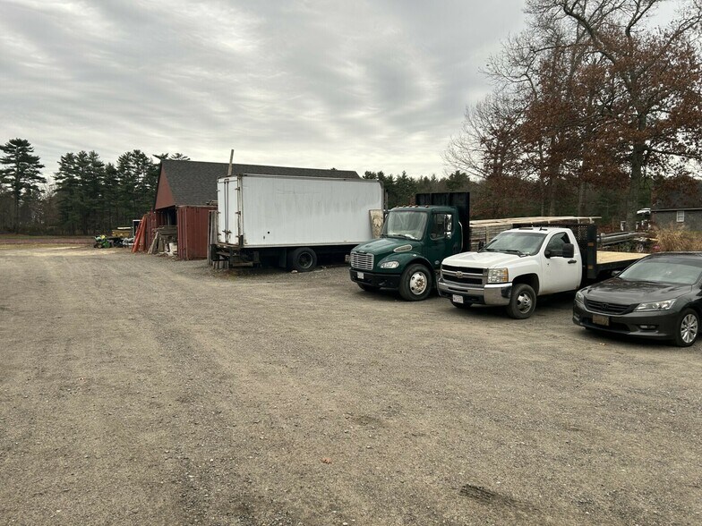 More Photos Of 20 Gate St, Carver Warehouse For Lease