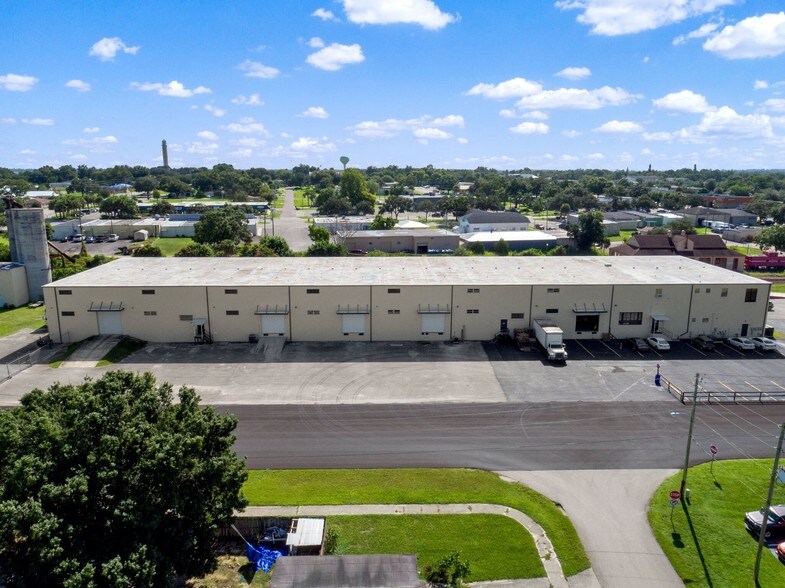More Photos Of 110 W Interlake Blvd, Lake Placid Warehouse For Lease