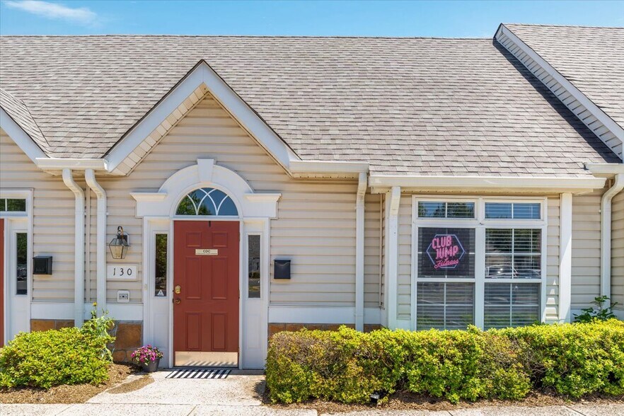 More Photos Of 20604 Gordon Park Sq, Ashburn Medical For Sale