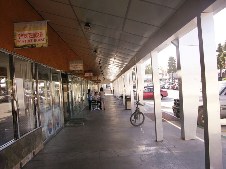 More Photos Of 1715-1747 Fullerton Rd, Rowland Heights Unknown For Lease