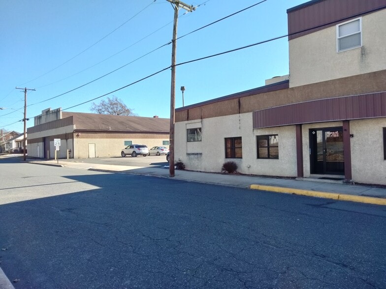 More Photos Of 200 N Washington St, Boyertown Manufacturing For Sale