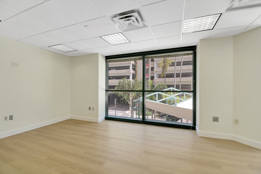 More Photos Of 200 S Andrews Ave, Fort Lauderdale Medical For Sale
