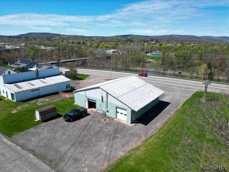 More Photos Of 262 Route 5S St, Mohawk Flex For Sale