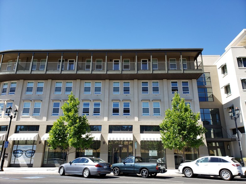 More Photos Of 1375-1411 Sycamore Ave, Hercules Unknown For Lease