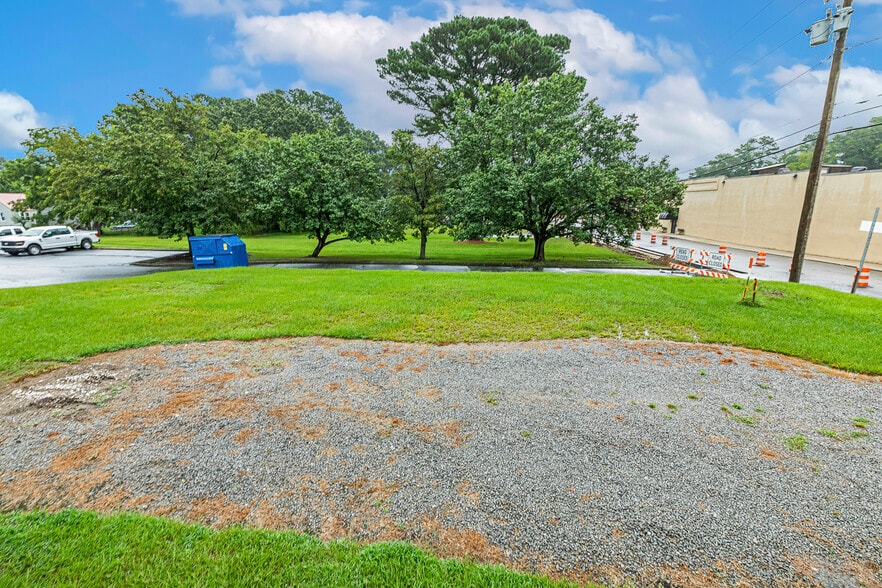 More Photos Of 202 N Main St, Fuquay Varina Freestanding For Sale