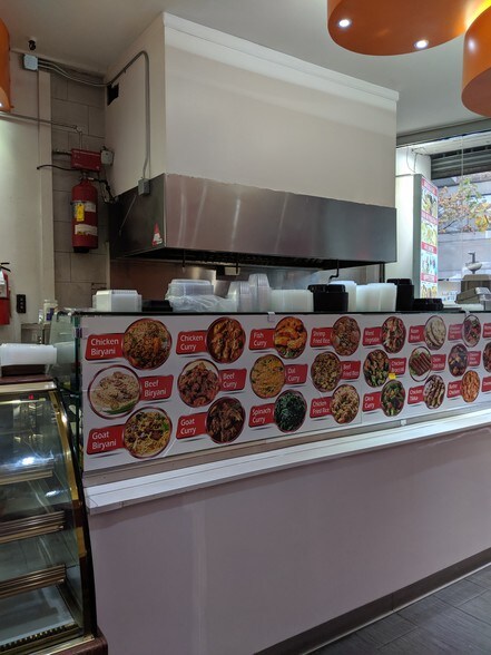 More Photos Of 45-12 Greenpoint Ave, Sunnyside Restaurant For Lease