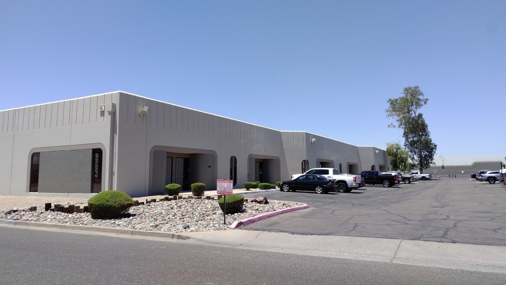 More Photos Of 2240 W Desert Cove Ave, Phoenix Unknown For Lease