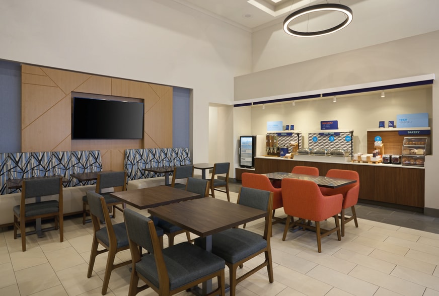 More Photos Of 11520 SW 88th St, Miami Hotel For Sale