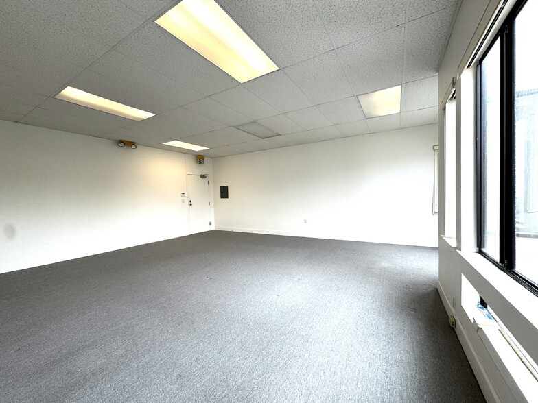 More Photos Of 2301-2323 Noriega St, San Francisco Medical For Sale
