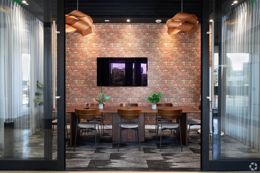 More Photos Of 18952 MacArthur Blvd, Irvine Office For Sale