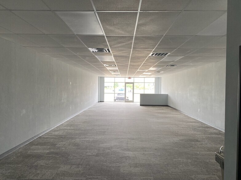 More Photos Of 3050 N Classen Blvd, Norman Unknown For Lease