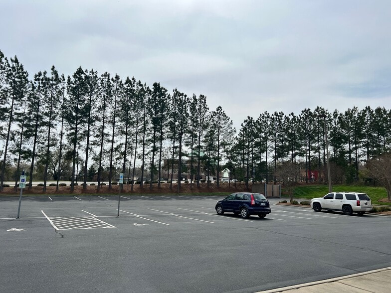 More Photos Of 1630 Campus Park Dr, Monroe Office For Sale