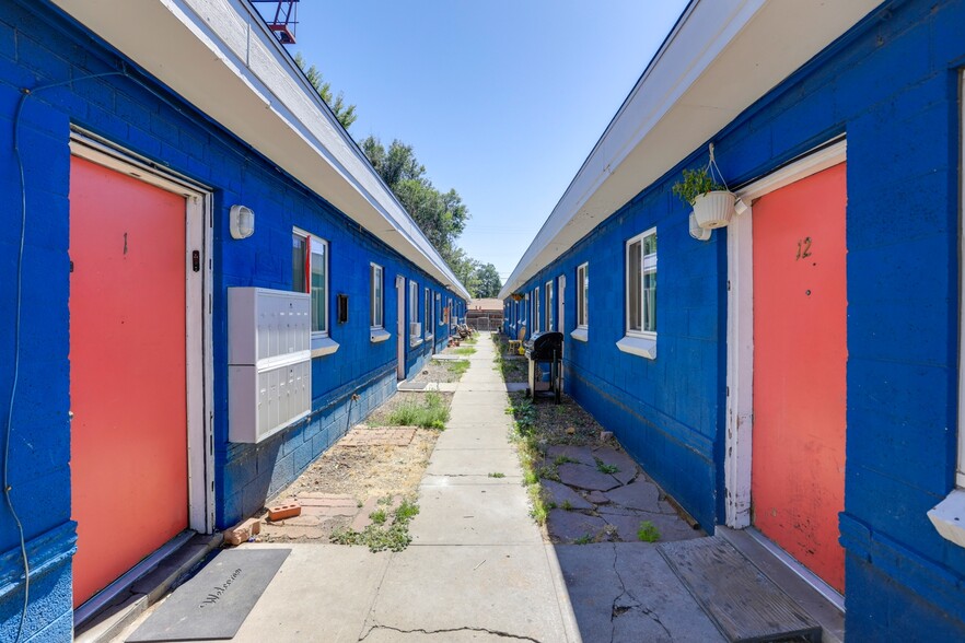 More Photos Of 1190 S Sheridan Blvd, Denver Apartments For Sale