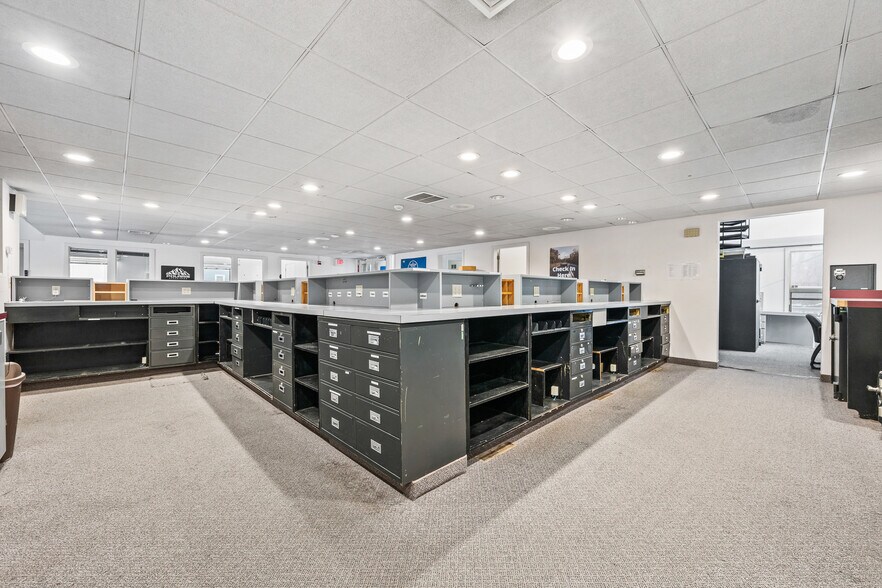 More Photos Of 177 Main St, Gorham Bank For Sale