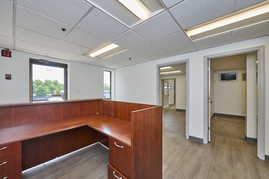 More Photos Of 1 Melvin unit C St, Wakefield Industrial For Lease