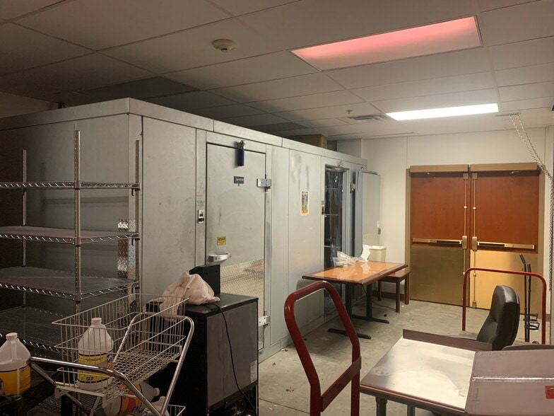 More Photos Of 200 School St, Wintersville Hospital For Sale