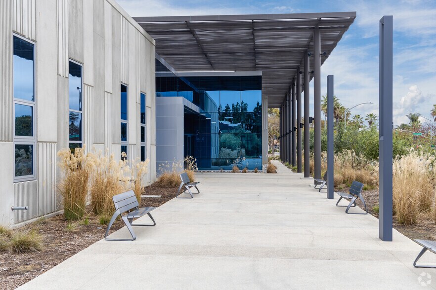 More Photos Of 5801 Van Allen Way, Carlsbad Warehouse For Lease