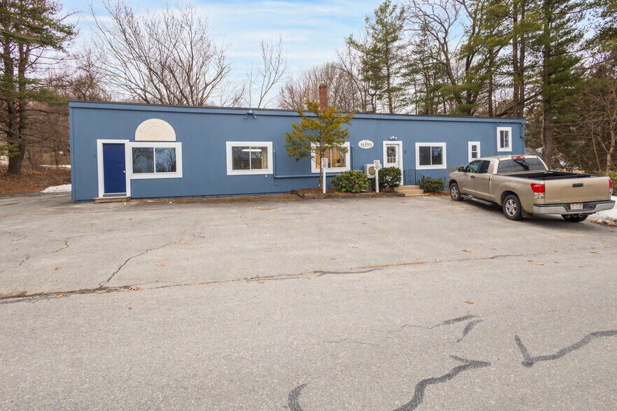 More Photos Of 5 Pond Rd, Harvard Flex For Sale