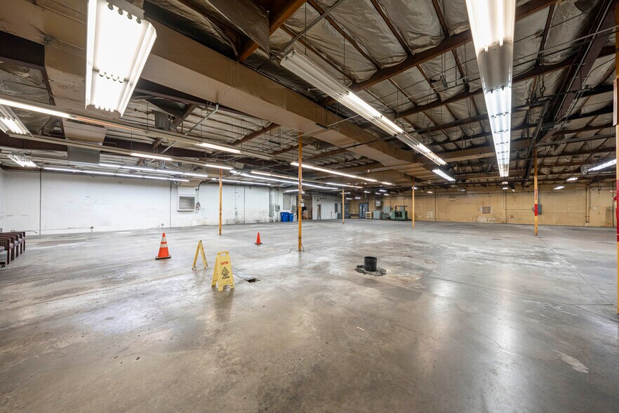 More Photos Of 9200 Lower Azusa Rd, Rosemead Warehouse For Sale