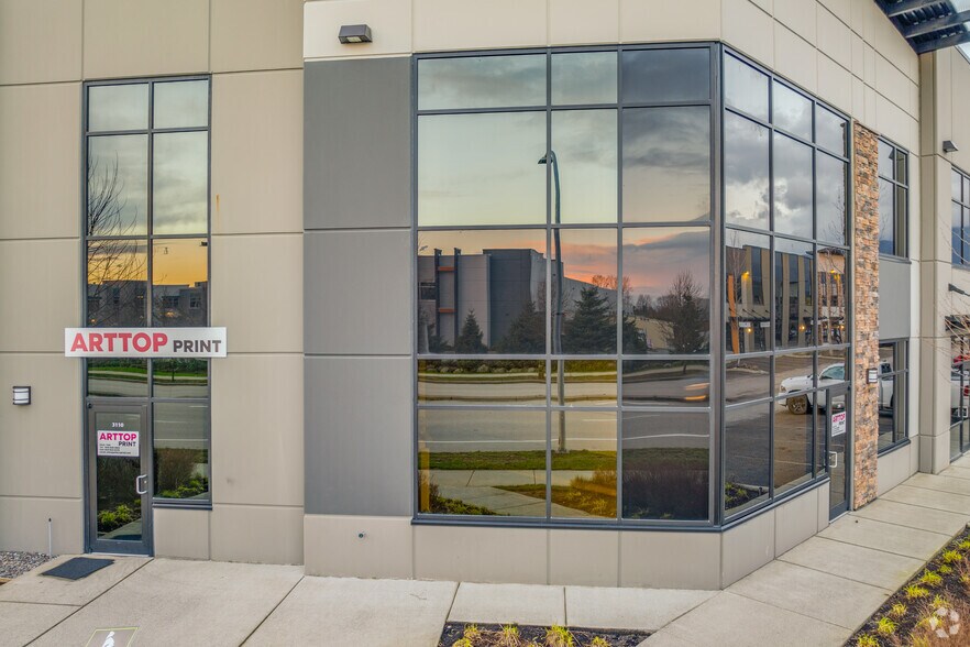 More Photos Of 580 Nicola Ave, Port Coquitlam Warehouse For Lease