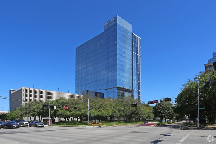 More Photos Of 3737 Buffalo Speedway Ave, Houston Office For Lease