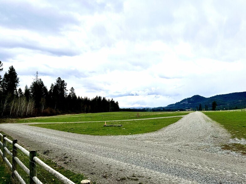 More Photos Of 3378 Northport Flat Creek Rd, Kettle Falls Specialty For Sale