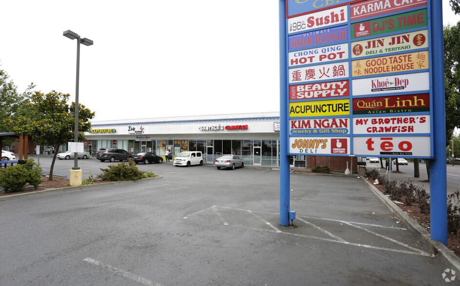 More Photos Of 8220-8230 SE Harrison St, Portland Unknown For Lease