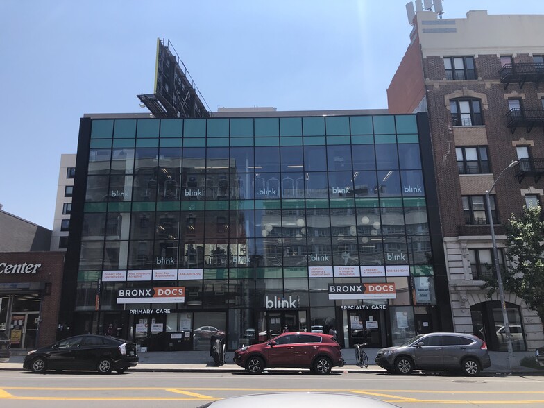 More Photos Of 932 Southern Blvd, Bronx Freestanding For Lease