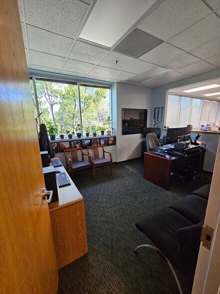 More Photos Of 400 Plaza Dr, Folsom Office For Sale