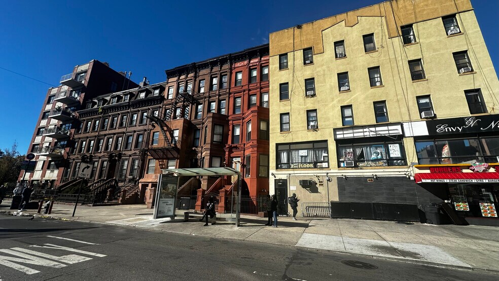 More Photos Of 2014 Fifth Ave, New York Office For Sale